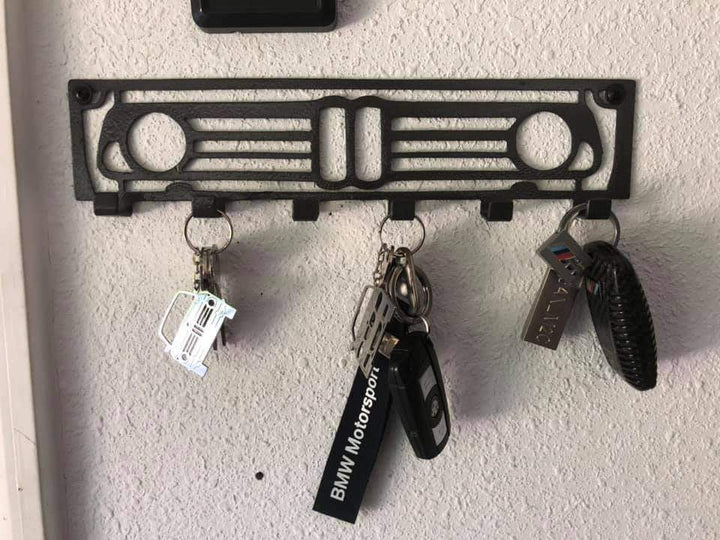 BMW 2002 Grill Keychain Rack – Classic Euro Steel Wall Mounted Organizer