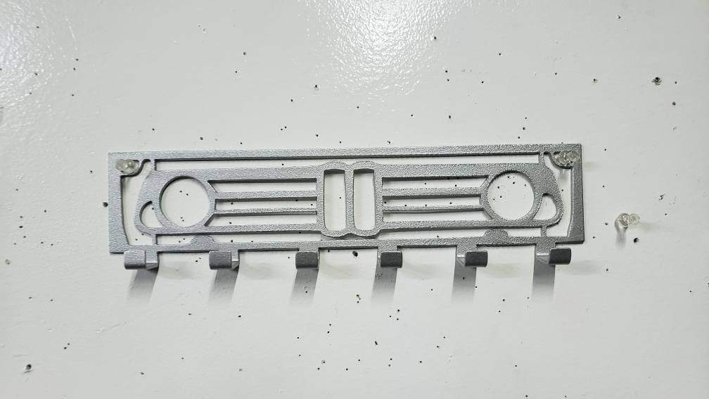 BMW 2002 Grill Keychain Rack – Classic Euro Steel Wall Mounted Organizer